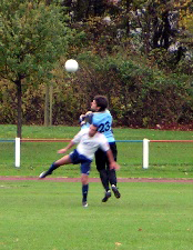 Die einzig nennenswerte Torszene der Gastgeber hatte Haluk Metin.