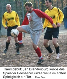 Traumdebüt: Jan Brandenburg lenkte das Spiel der Heessener und erzielte im ersten Spiel gleich ein Tor. - Foto: Baur