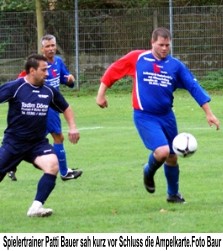 Spielertrainer Patti Bauer sah kurz vor Schluss die Ampelkarte.